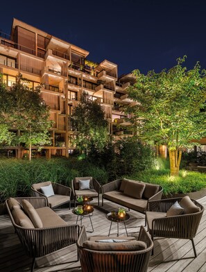 Façade de l’hébergement - soirée/nuit