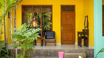 Shared Dormitory | Terrace/patio