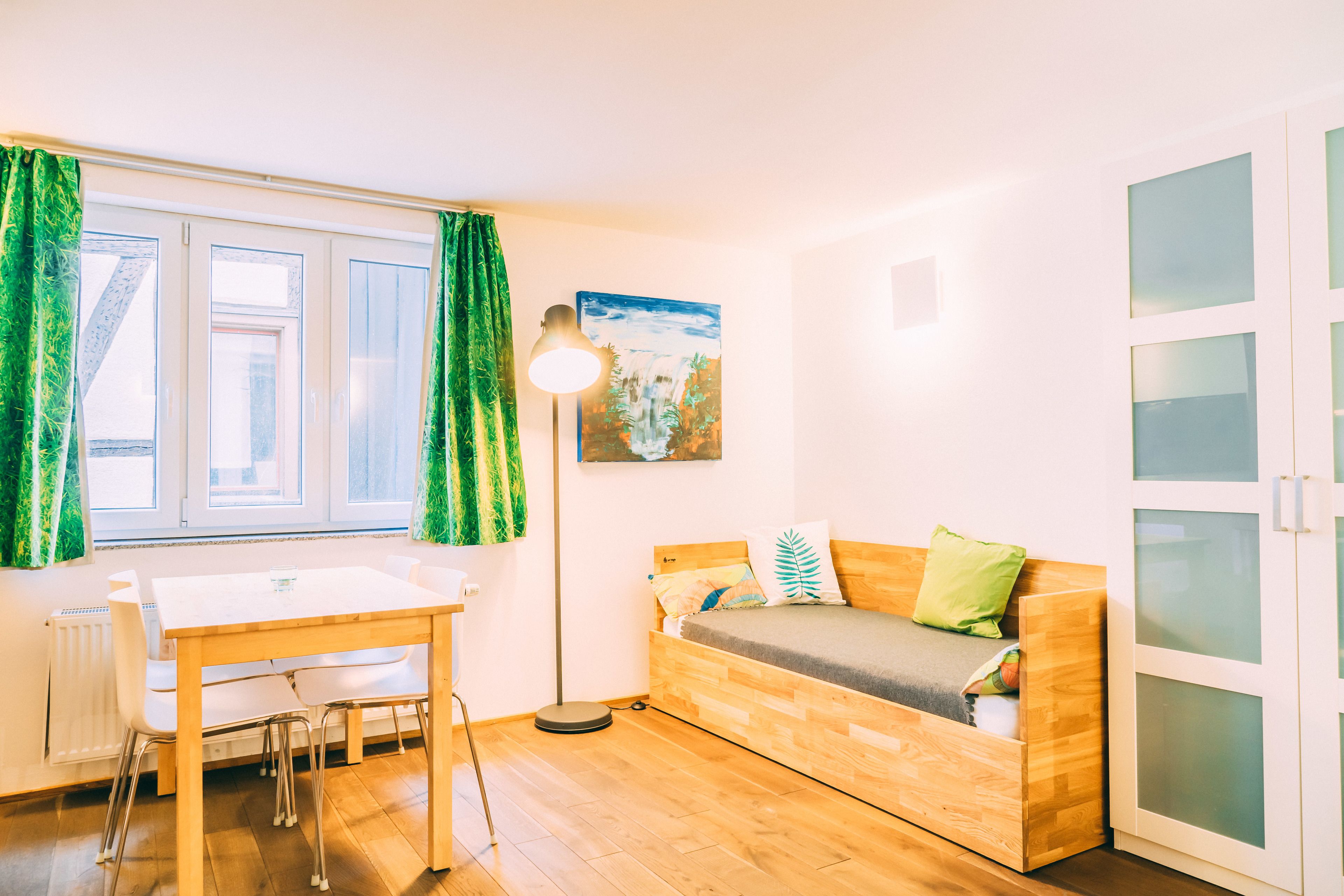 Studio | Wohnbereich | Flachbildfernseher