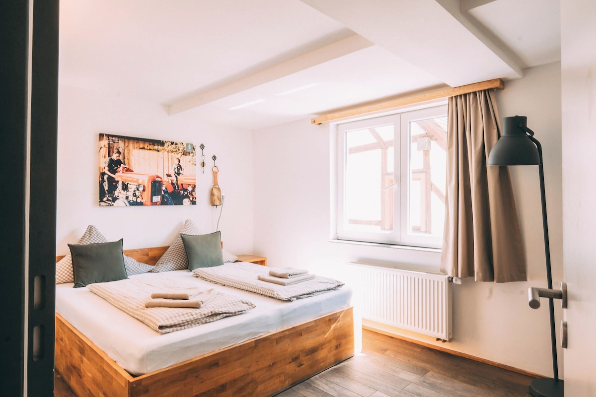 Apartment, 1 Bedroom | Desk, cribs (surcharge), WiFi (free), bed sheets