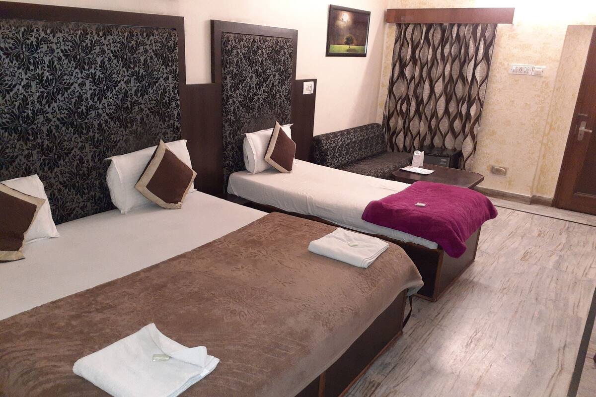 Premium bedding, minibar, desk, rollaway beds