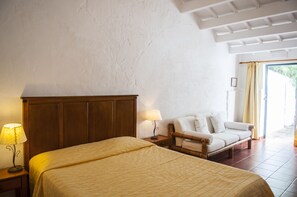 Superior Room, Terrace, Garden View | Premium bedding, in-room safe, individually decorated - Hotel Rural Biniarroca - Adults Only (Sant Lluis)