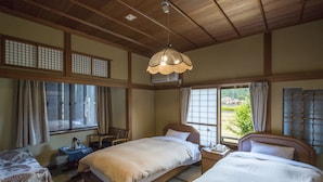客房 (Japanese Western Style, Issui)