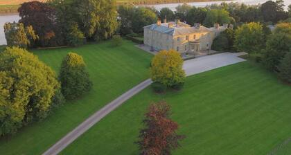 Saltmarshe Hall