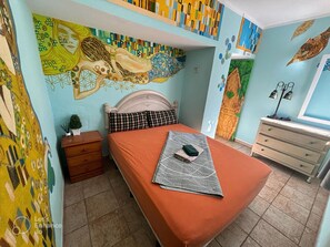 Individually decorated, individually furnished, iron/ironing board - Hostel Los Duendes Del Sur (Arona)