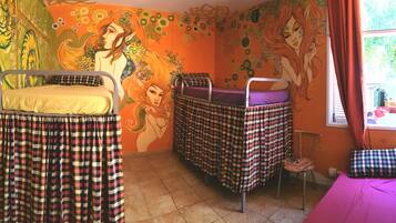 1 bed in shared dormitory for 5 people | Individually decorated, individually furnished, iron/ironing board