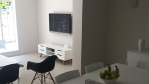 Unclassified image, 4 of 21, button - Sandton Place (Sandton)