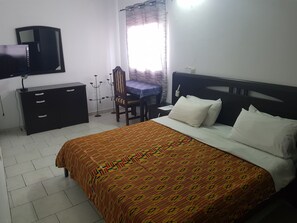 Room - Residence Touristhotel (Abidjan)