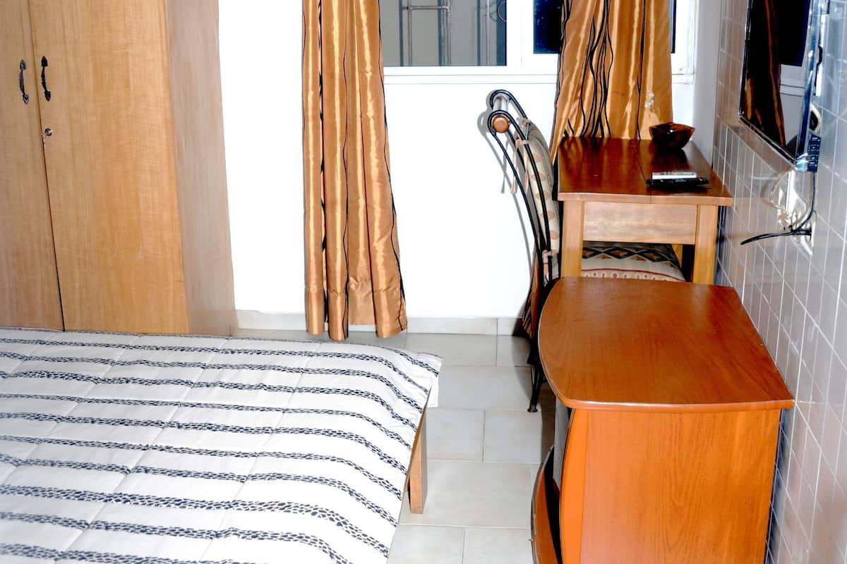 Chambre Double Classique, accessible aux personnes à mobilité réduite | 1 chambre, draps en coton égyptien, literie de qualité supérieure