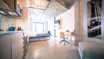 Chambre Deluxe double, 1 très grand lit, baignoire | Literie de qualité, couette en duvet