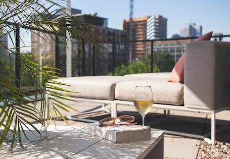 Sun deck. Boxotel Montreal