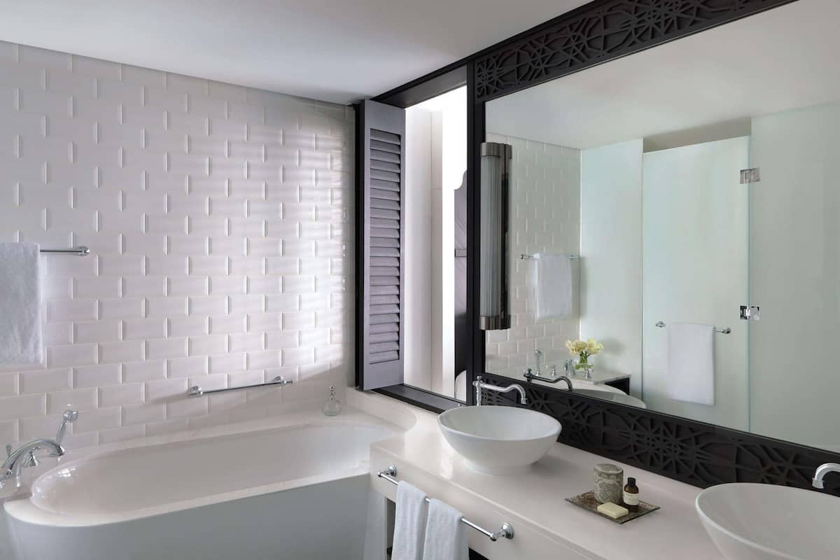 1 bedroom, minibar, in-room safe, desk