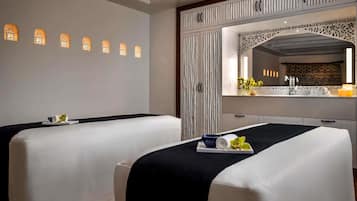 Couples treatment rooms, sauna, hot tub, steam room, Turkish bath