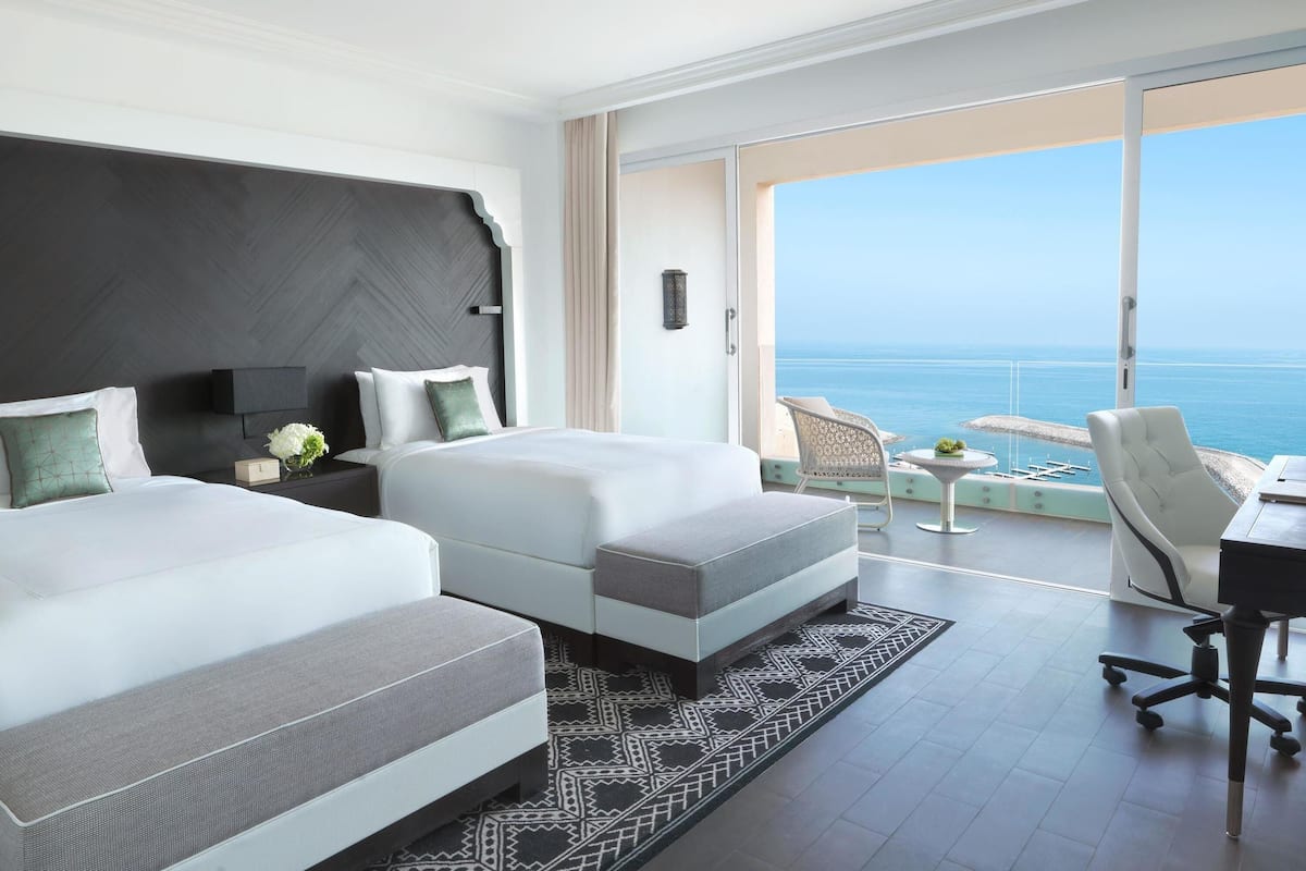 Fairmont, Double Room, 2 Double Beds, Marina View