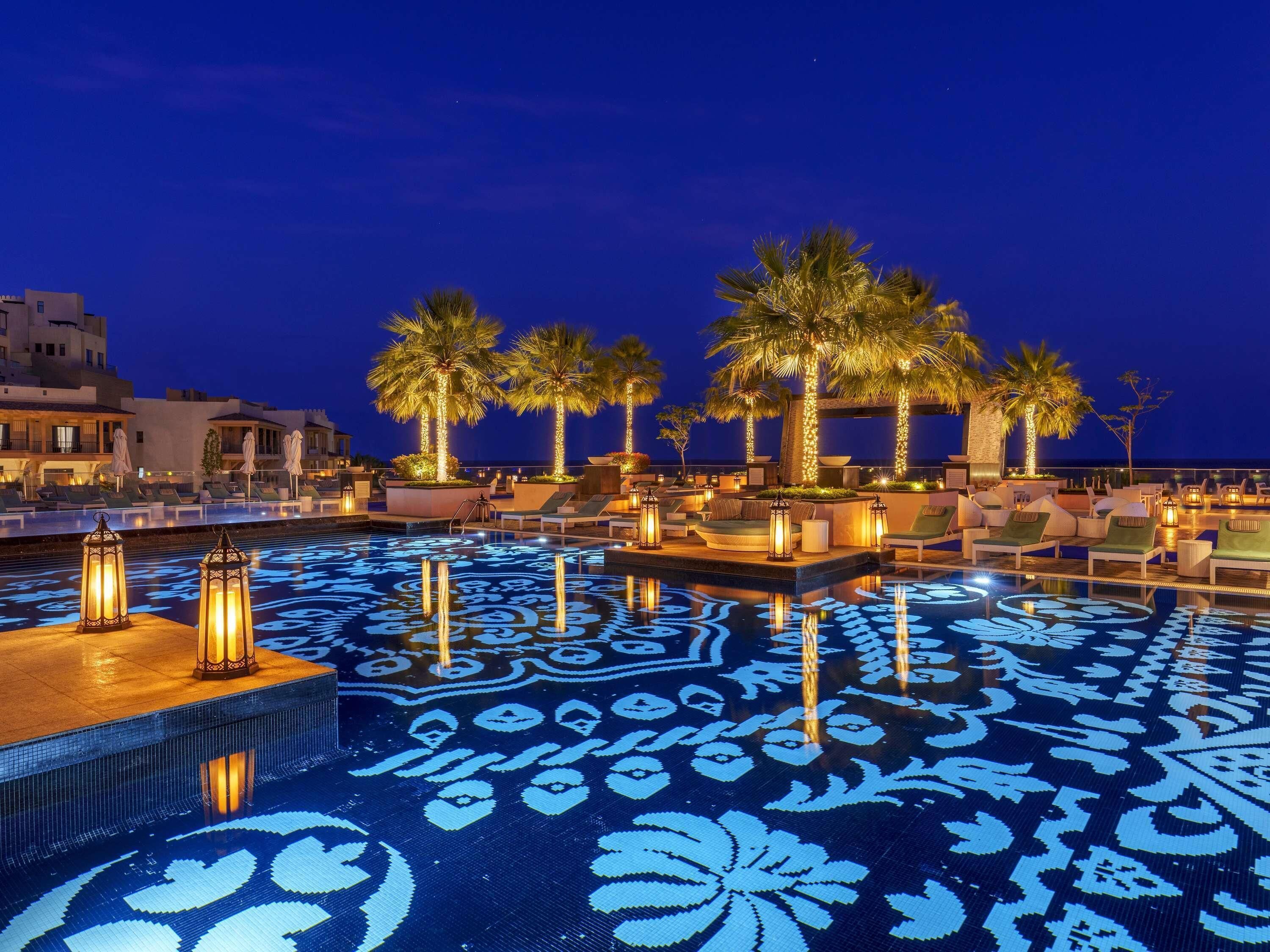 2 outdoor pools, open 8:00 AM to 6:00 PM, pool cabanas (surcharge)