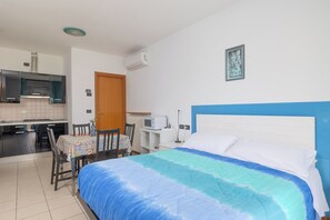 Superior Studio, 1 Double Bed, Sea View