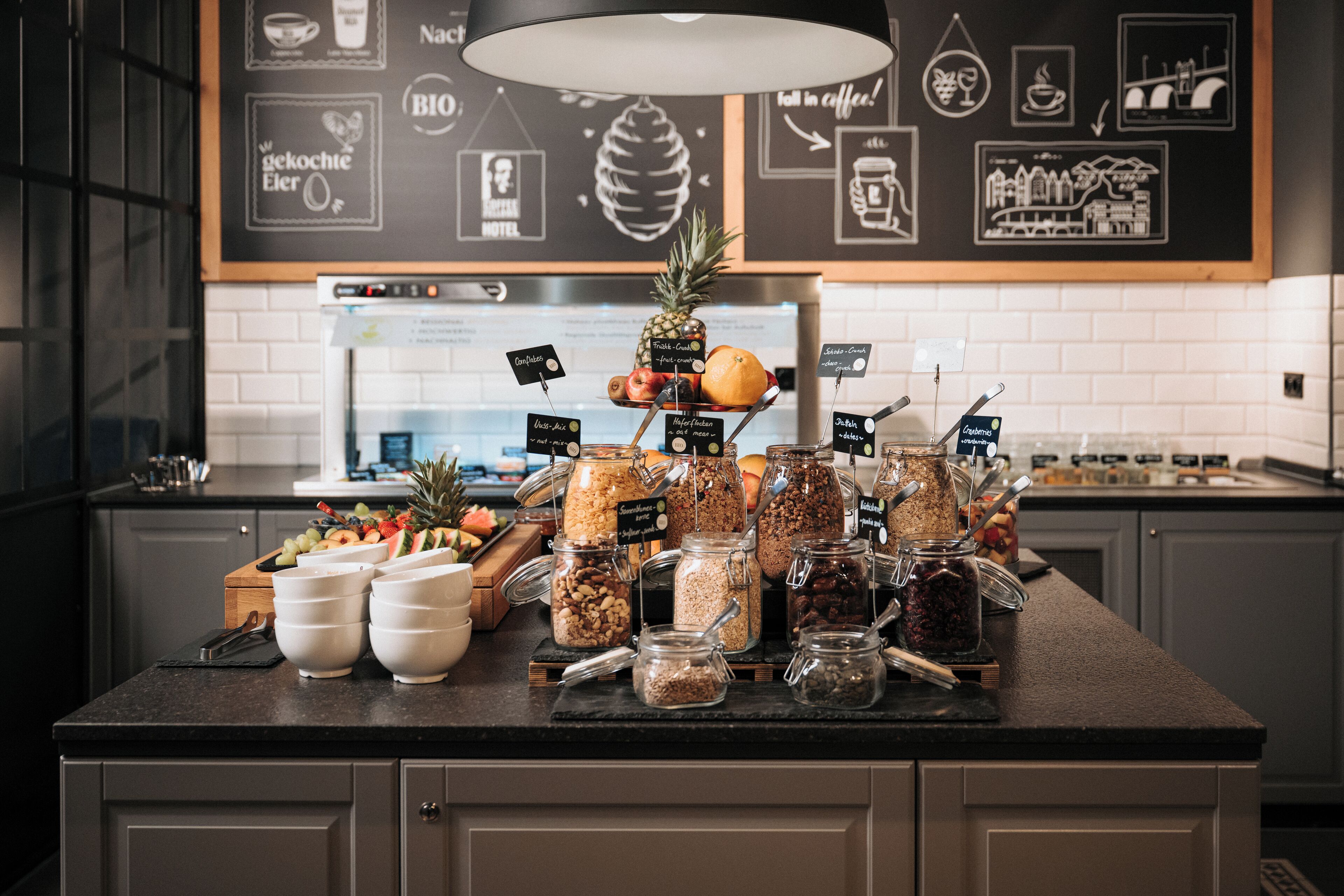 每日供应自助式早餐（每人 EUR 16.9）