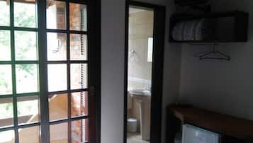 Standard Double Room, 2 Twin Beds | Minibar, blackout drapes, rollaway beds, free WiFi
