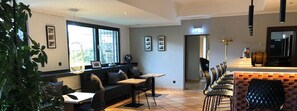 Bar (on property) - Hotel Sonderfeld (Grevenbroich)