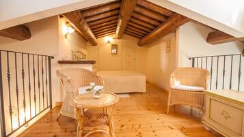 Desk, iron/ironing board, free cots/infant beds, free WiFi