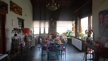 Nhà hàng
