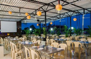 Se sirven desayunos, almuerzos, cenas y cocina internacional 