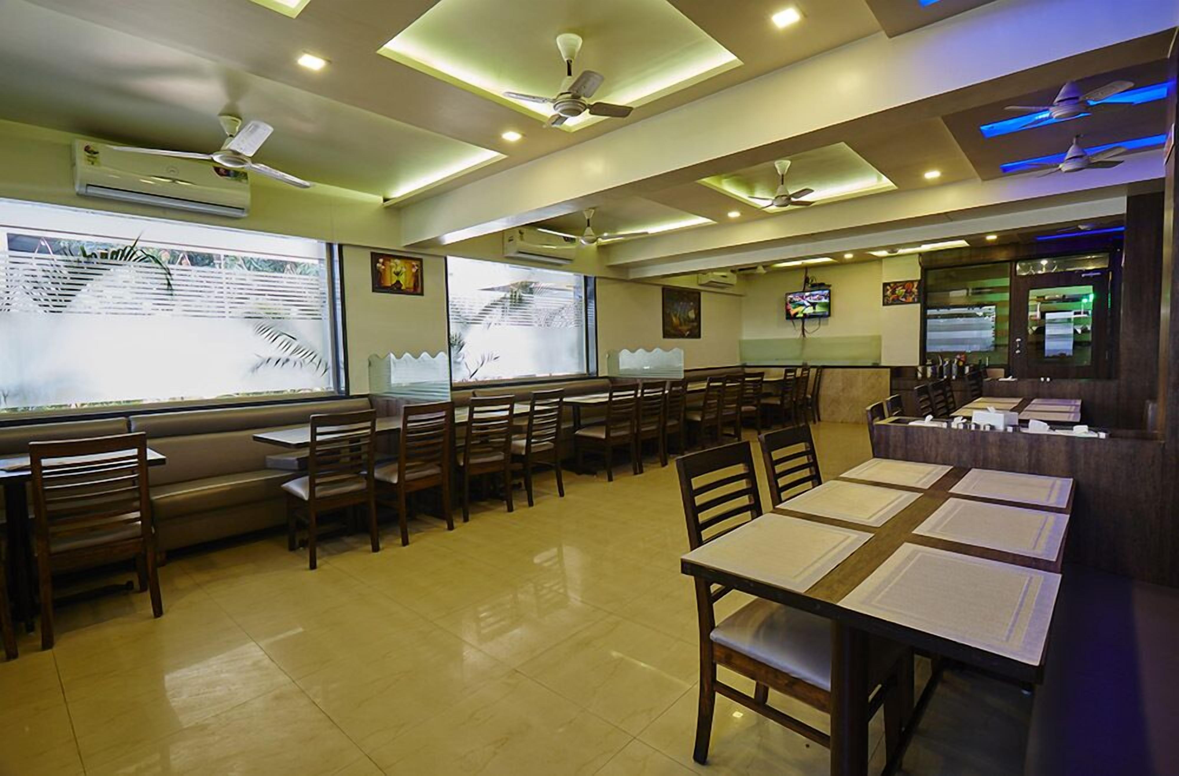 Food court