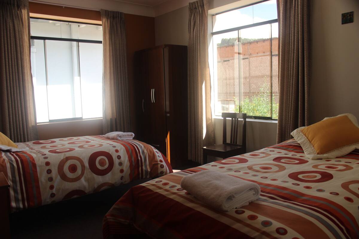 Iron/ironing board, free WiFi