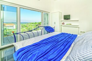 5 bedrooms, Internet