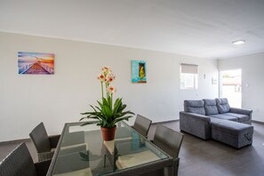 Platt-tv och dvd-spelare