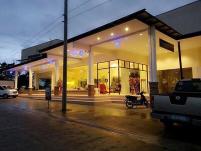 Dreamwave Hotel Ilagan