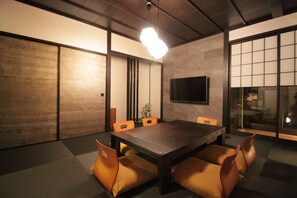 1 quarto, edredons de pluma, camas com colchões pillow-top