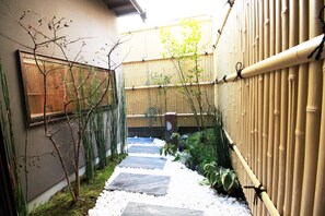 View from room - Hosta Nijo Sen (Kyoto)