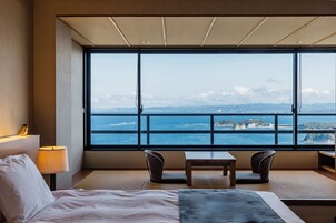 In-room safe, desk, blackout drapes, free WiFi