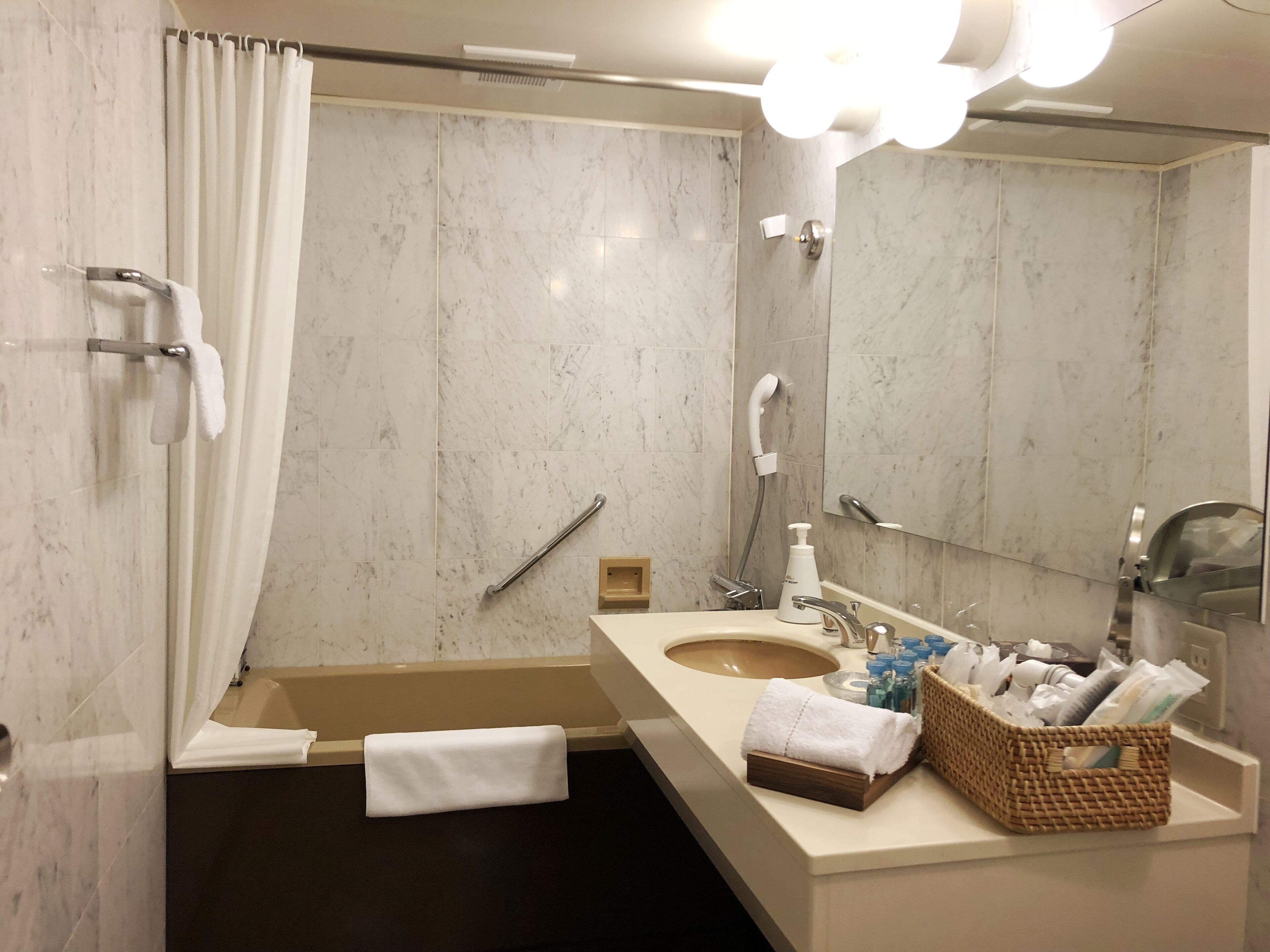 shower, free toiletries, hair dryer, slippers