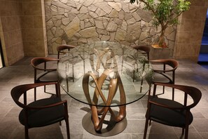 Sala de estar en el lobby