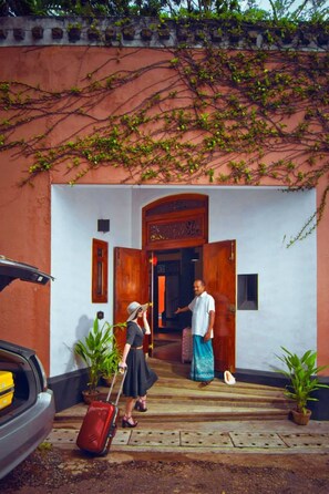 Entrada de la propiedad