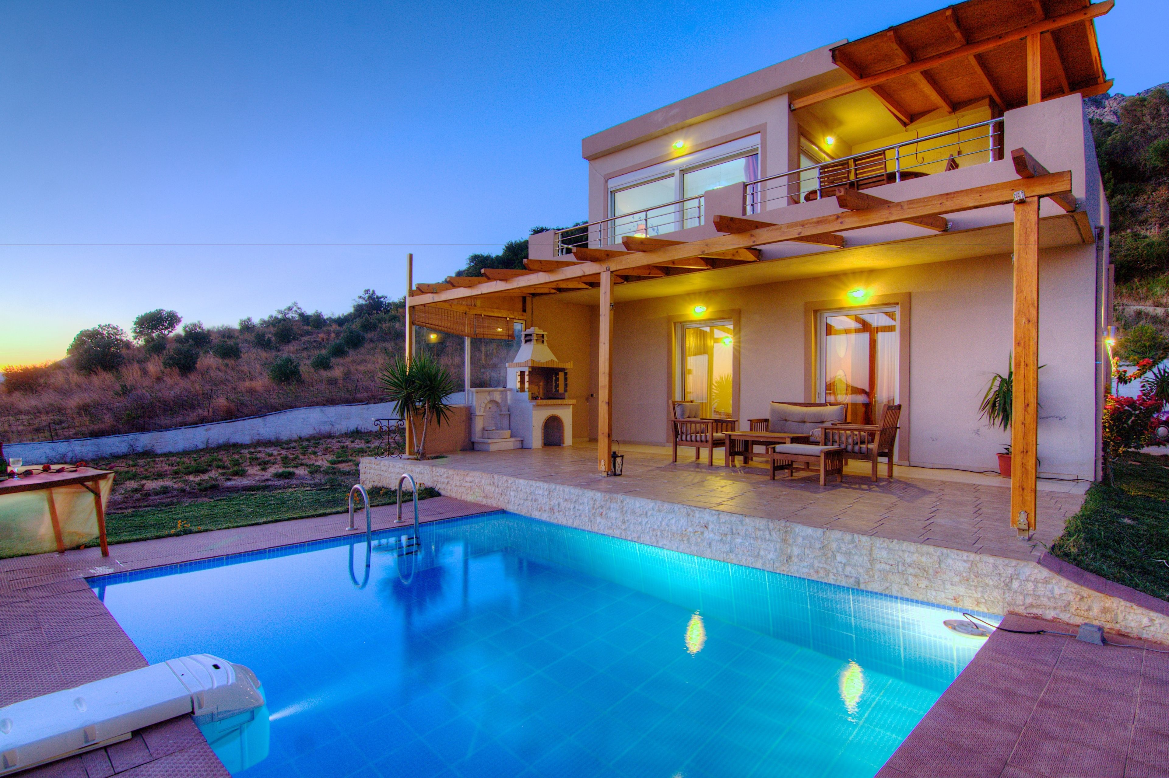 2 outdoor pools, pool umbrellas, sun loungers