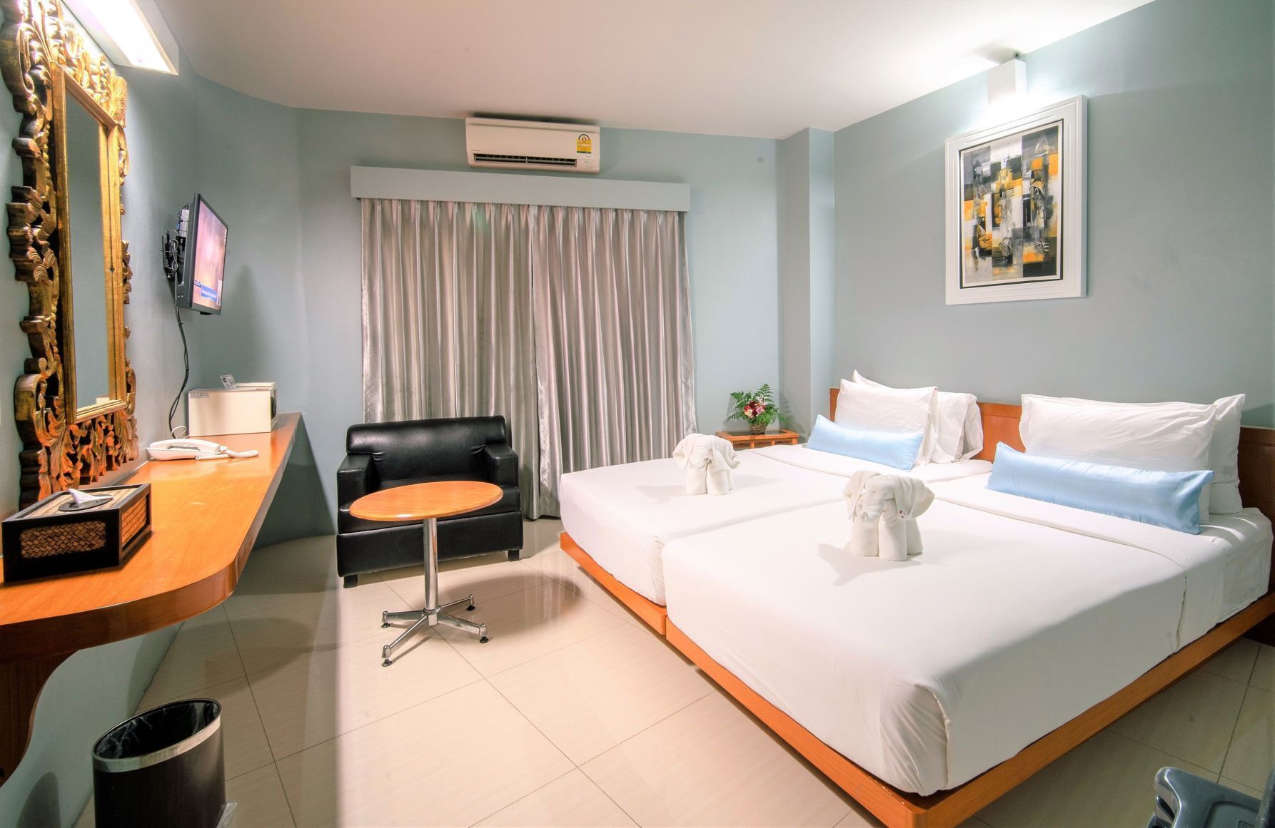 In-room safe, desk, blackout drapes, free WiFi