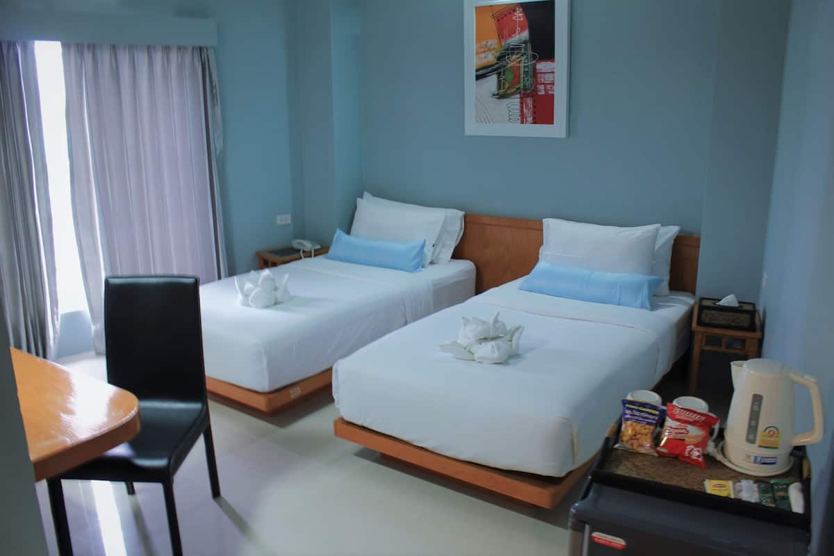 Superior Twin Room | In-room safe, desk, blackout curtains, free WiFi