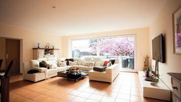 Deluxe Apartment, 1 Bedroom, Kitchen, Courtyard View | Premium bedding, minibar, in-room safe, individually decorated