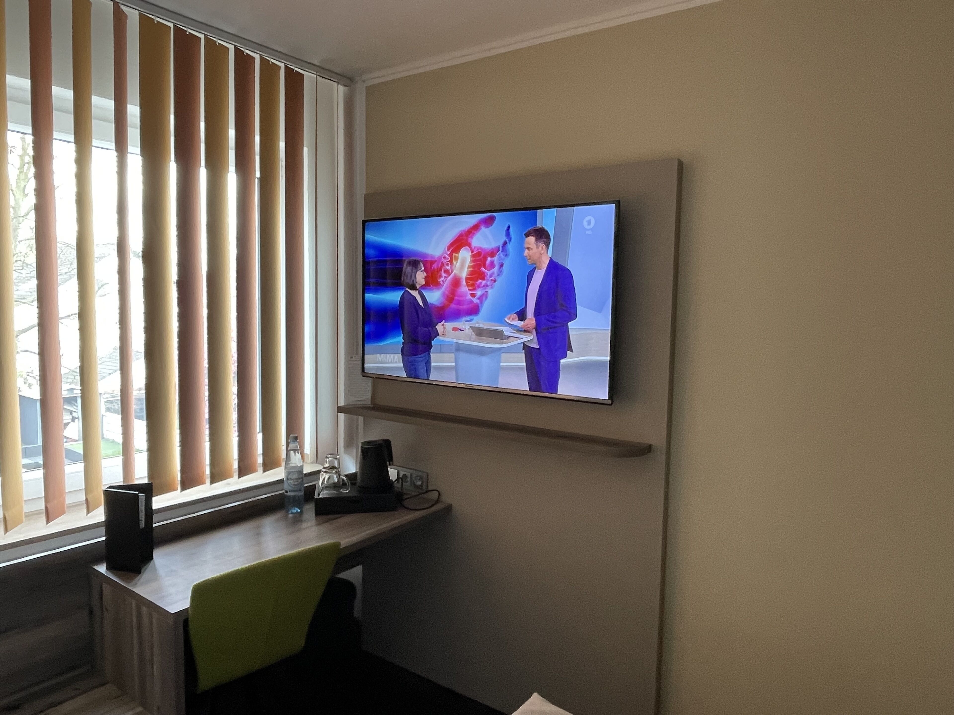 single room | premium bedding, minibar, in-room safe, individually decorated