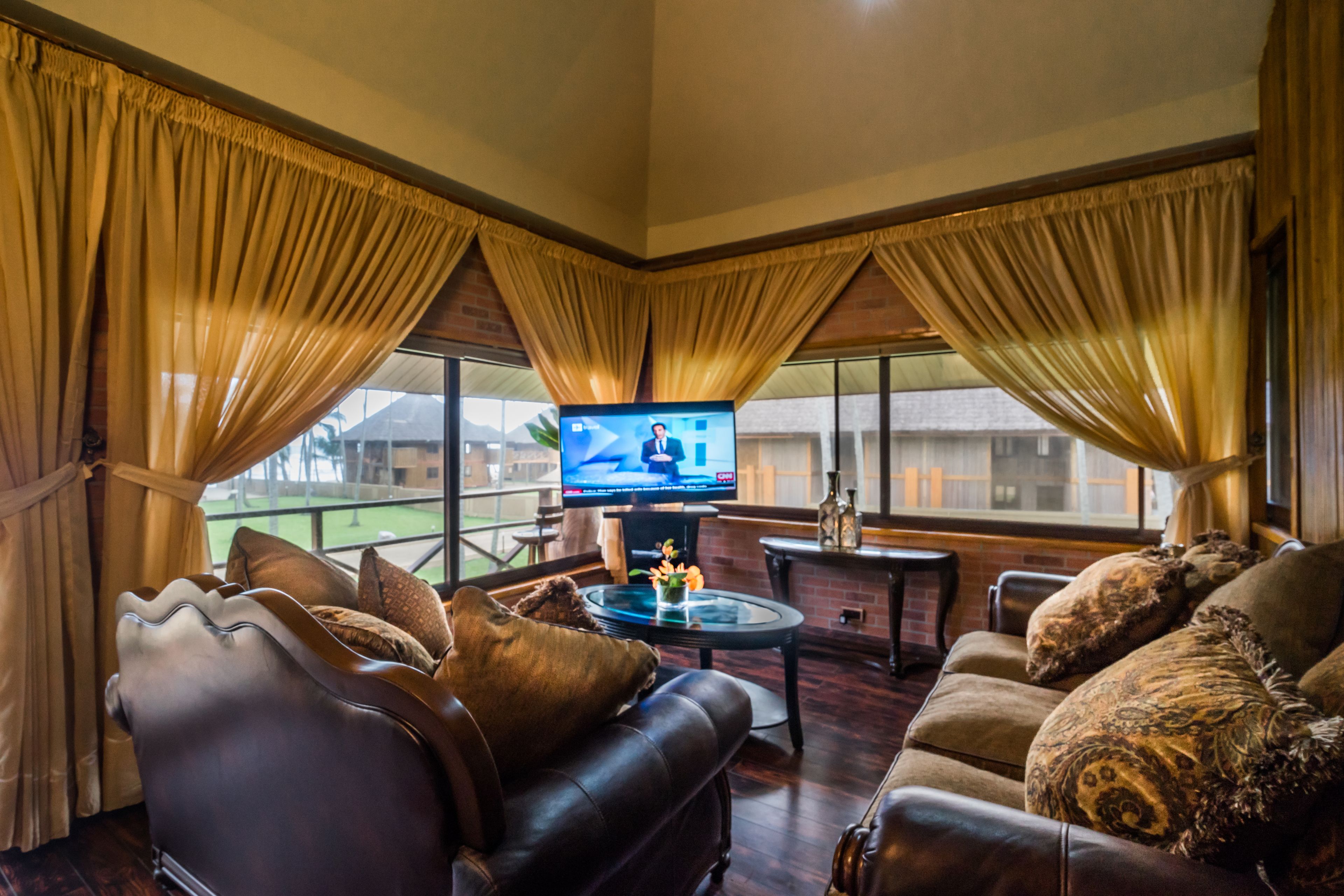 Phòng Suite Presidential, 6 phòng ngủ | Phòng khách | TV màn hình phẳng 