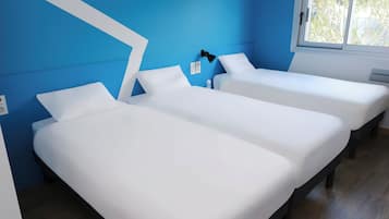 Triple Room, Multiple Beds