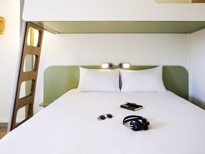 Habitación estándar, 1 cama doble | Escritorio, cortinas opacas, sistema de insonorización y wifi gratis