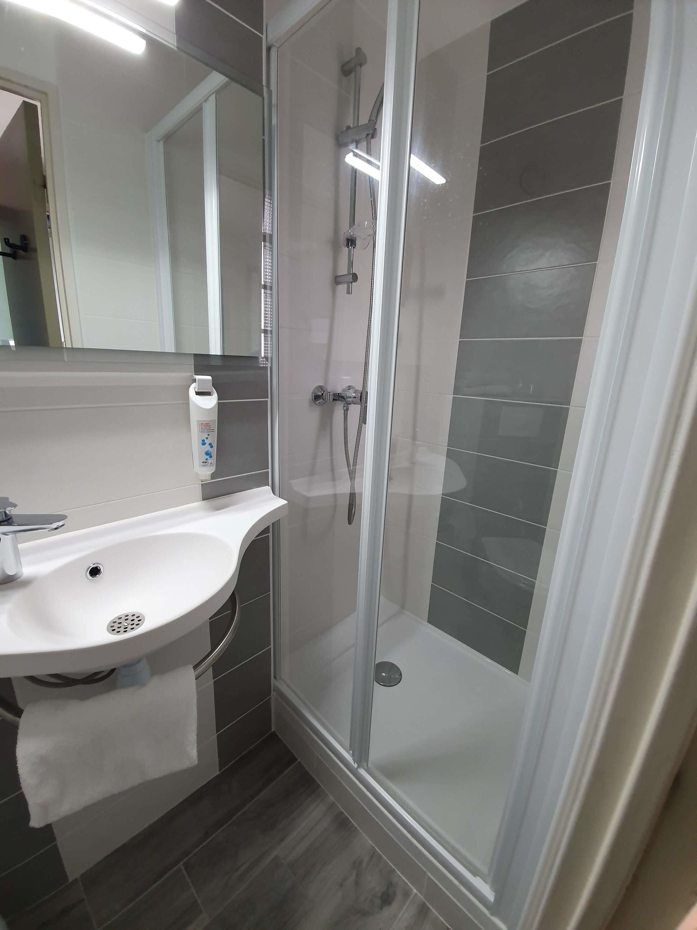 Allergikerbettwaren, Daunenbettdecken, Schreibtisch