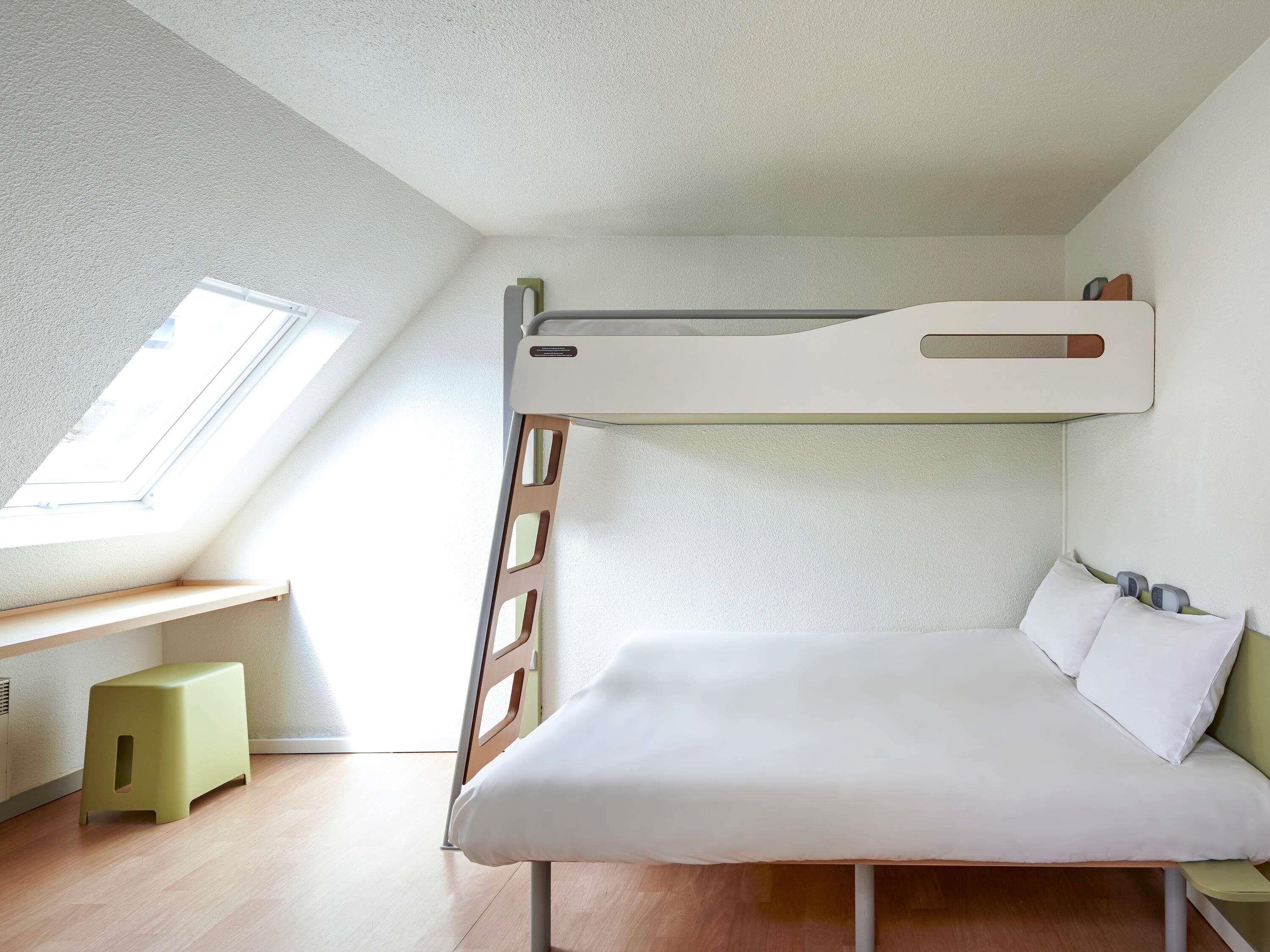 Ropa de cama hipoalergénica, cubrecamas y escritorio 
