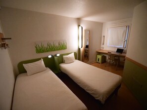 Twin Room, 2 Single Beds