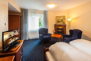 Desk, free WiFi, bed sheets