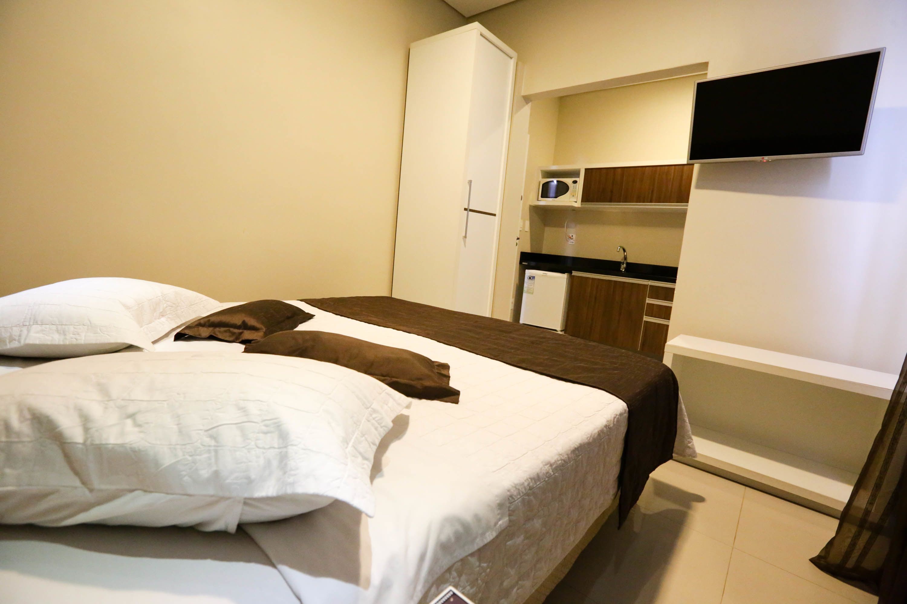 in-room safe, desk, iron/ironing board, free wifi